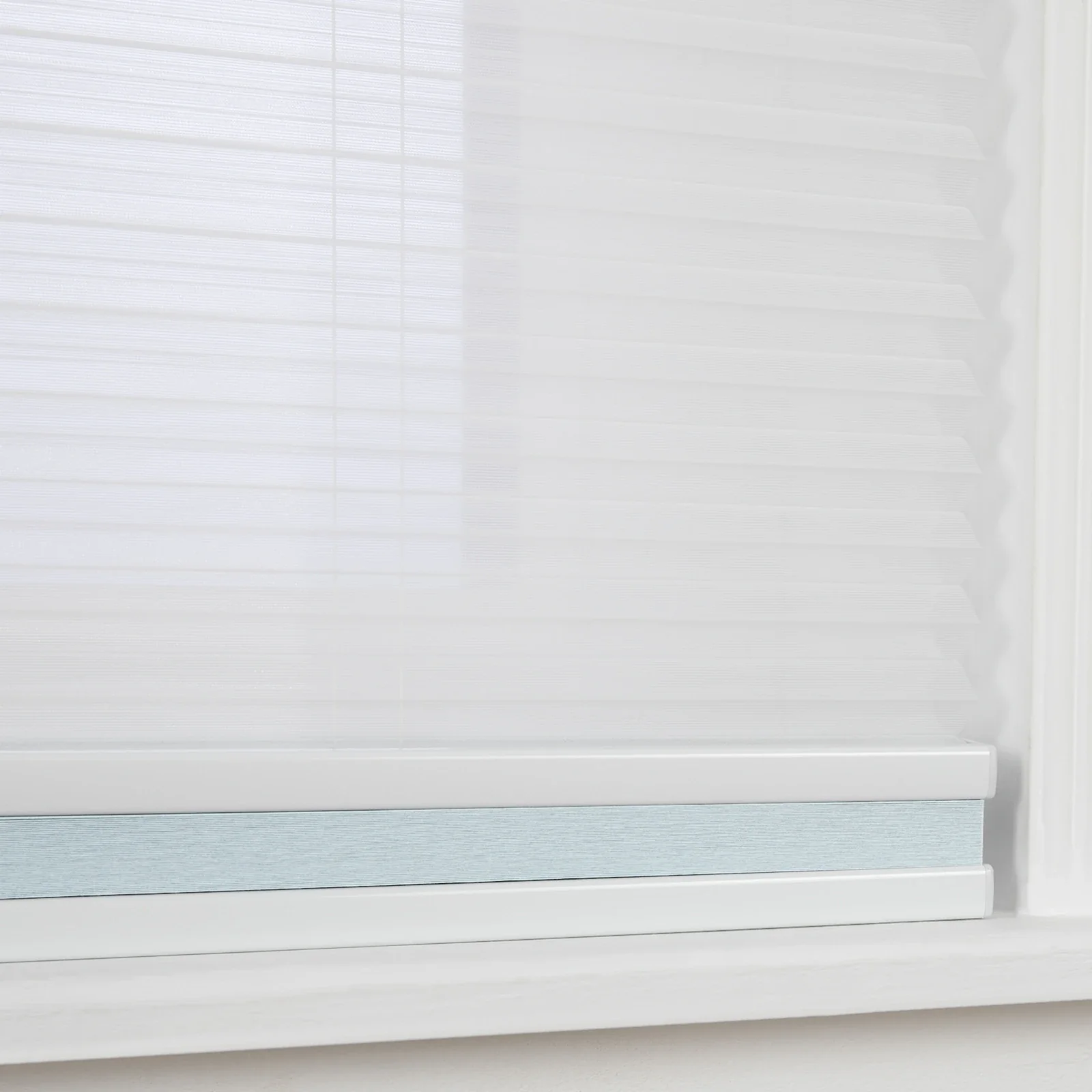 Aura Day Night Blackout Cellular Shades Cordless - Image 12